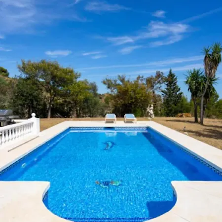 Villa Crusas In Mijas * 米哈斯