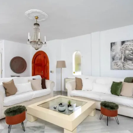 Villa Crusas In Mijas *