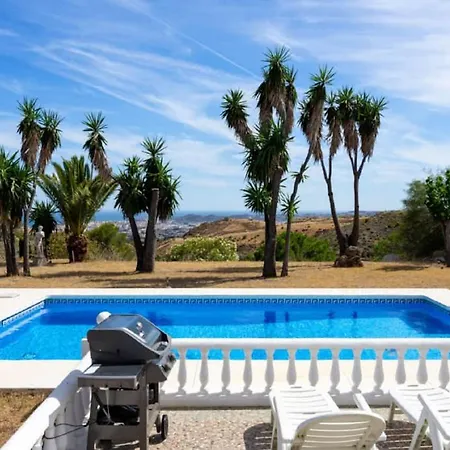 Villa Crusas In Mijas 别墅